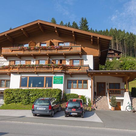 Pension Schweizerhof ヴァイトリンク エクステリア 写真