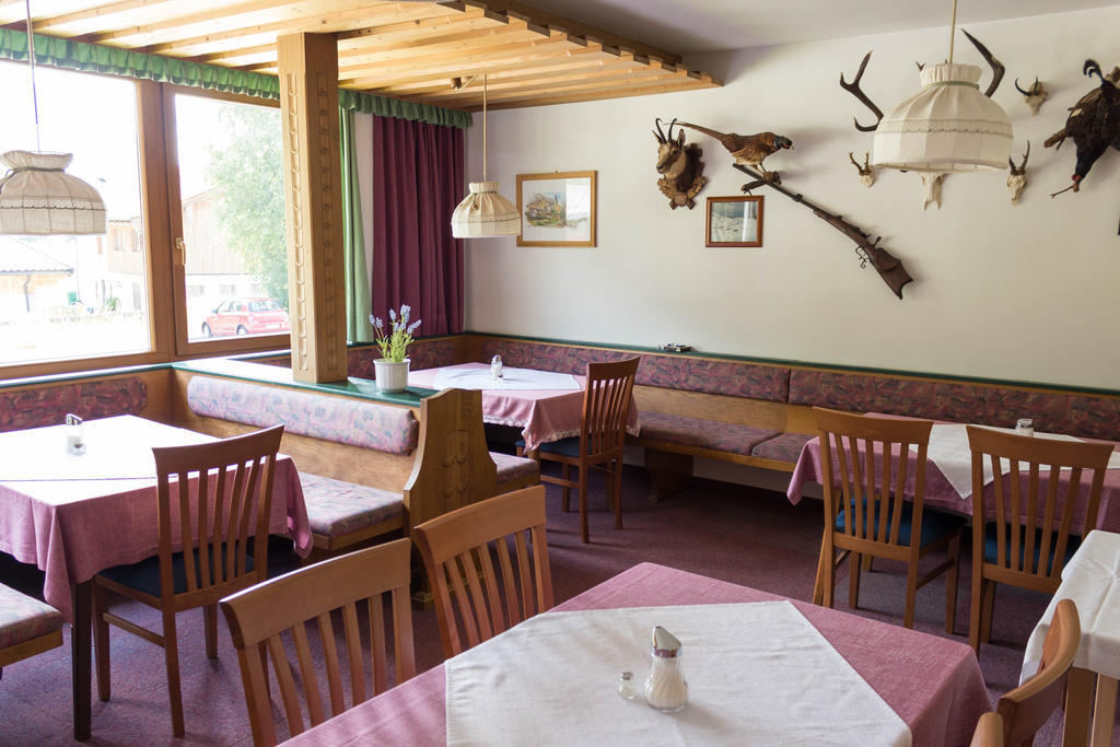 Pension Schweizerhof ヴァイトリンク エクステリア 写真